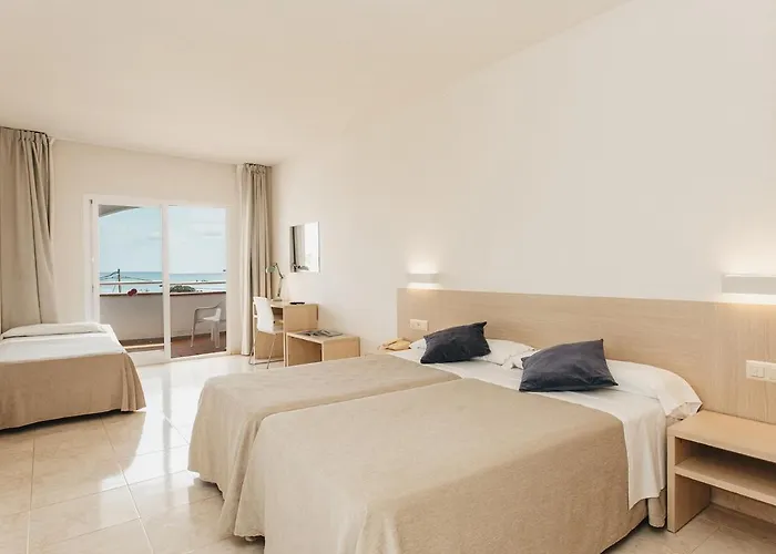 Hotel Xaloc Playa Punta Prima (Menorca)