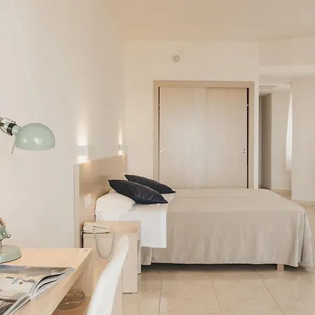 Xaloc Playa 3* Punta Prima (Menorca)