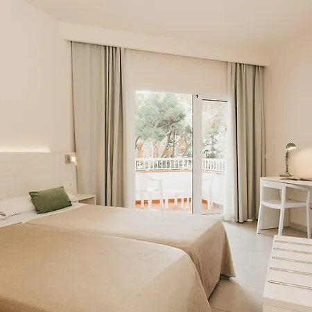 Hotel Xaloc Playa Punta Prima (Menorca)